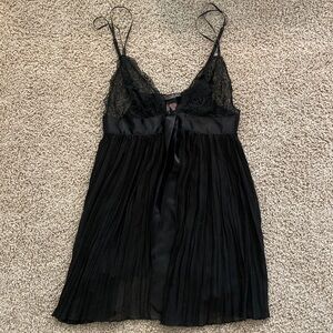 NWT Victoria Secret Black Lingerie Lace Top Sz Medium
